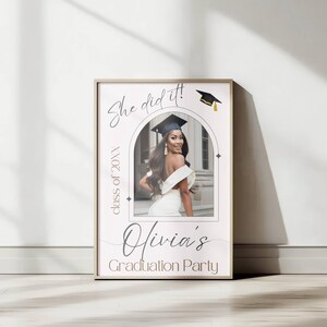 Graduation Party Welcome Sign with Photo, Editable Canva Template, Custom Grad Decor Poster, Printable Personalized Board, Class of 2026 image 5