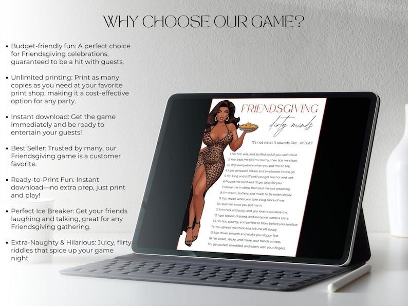 K&ouml;nnte beinhalten: Ein digitales Friendsgiving-Spiel auf einem Tablet. Das Spiel zeigt eine Frau in einem Leopardenmuster-Kleid, die einen Teller mit Essen h&auml;lt. Der Titel des Spiels lautet "Friendsgiving dirty minds". Das Tablet befindet sich auf einer Tastatur.