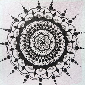 SPARKLE - Mandala rosa pallido e nero - Alte vibrazioni Alte frequenze Arte intuitiva Acquerello e pennarelli disegnati a mano