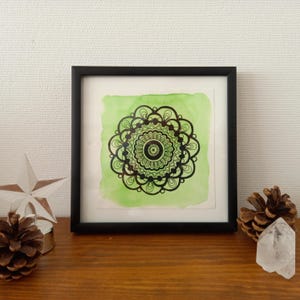 ARIEL - incorniciato - Mandala verde e nero