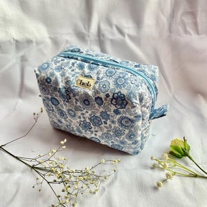 Beauty case tessuto a fiori elegante, porta cosmetici, organizer cosmetici , regalo donna, trousse da viaggio - su ordinazione - 100% cotone