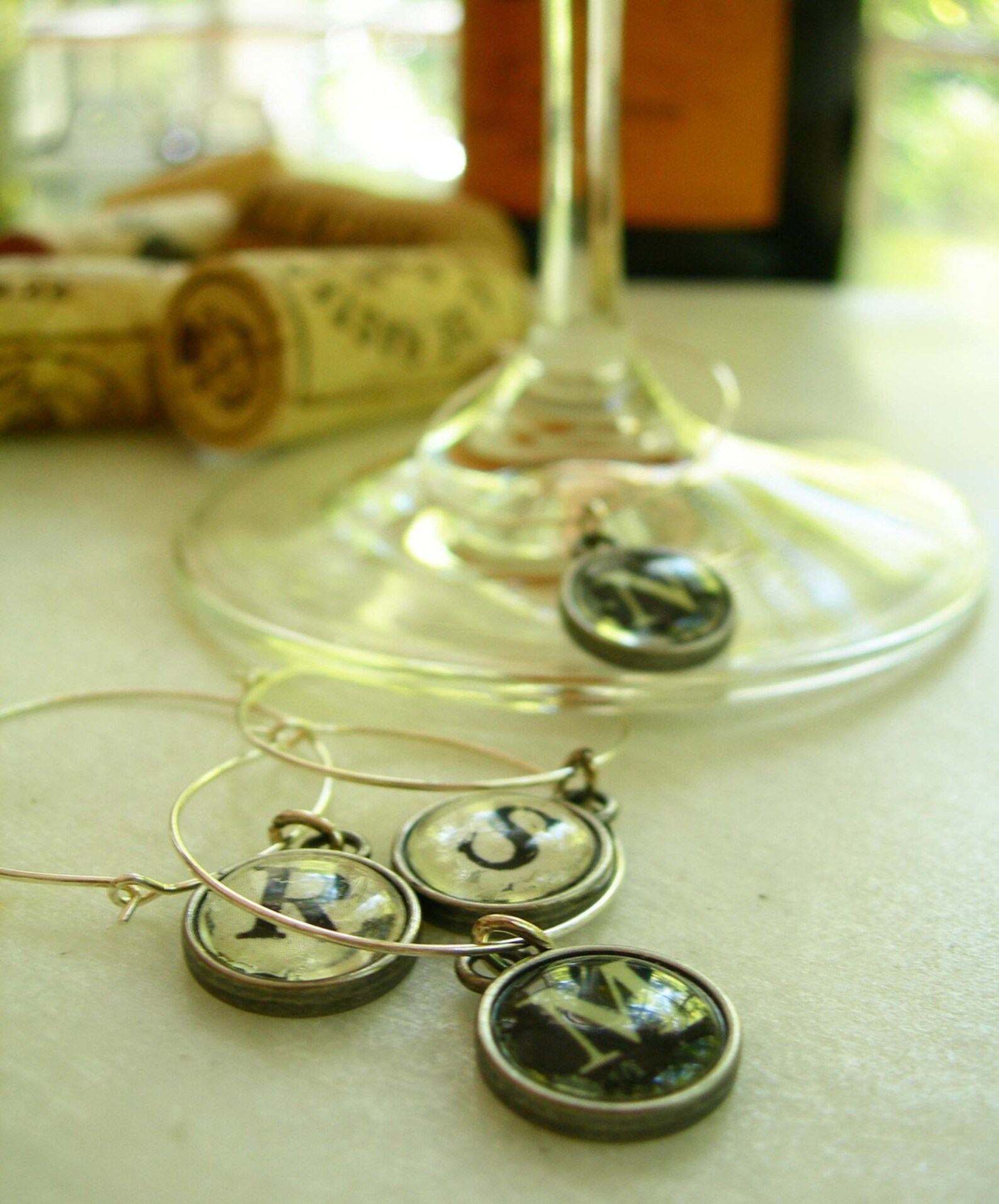 Antiqued Typewriter Alphabet Wine Charms, Set of 26 A to Z, Wine Charms, Letter Wine Charms