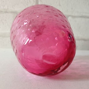 Vintage Cranberry Glass Heavy Strawberry Fruit Paperweight Ornament Ornamental Collectable Gift image 3