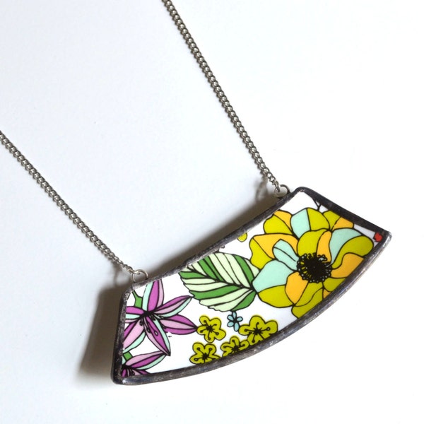 Wide Broken Plate Necklace - Modern Floral - Recycled China