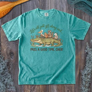 Comfort Colors Bayou Critters on Alligator Shirt | Louisiana Tee | Cajun T-shirt Seafoam