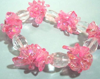 Pink Bead Bracelet, Fun Beach Jewelry, Faceted Crystal Beads, Bright Pink Chips, No Metals Nonmetal Stretch Bracelet, Easy Slip on Bracelet