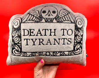 Death to Tyrants Kleines Grabstein-besticktes dekoratives Kissen