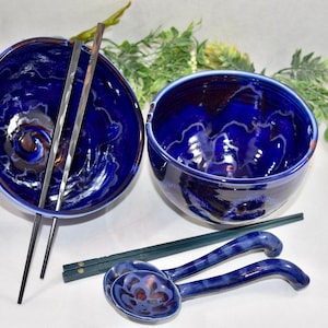 Extra Large Ramen Bowl. Pho Noodle Bowl with Chopsticks and Spoon, Holds 42 oz pottery and ceramics. Miso Soup Bowls. Rice Bowl