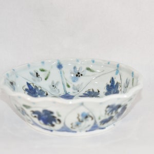 Pottery Pie Pan with Blue Flowers, Quiche Baking Pan, 9th Anniversary Gift Baking Dish image 2