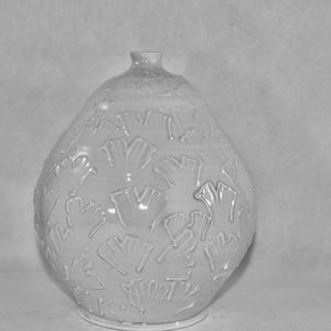 Pear Shaped Porcelain Vase with Slip Trail Gingko Leaves image 4