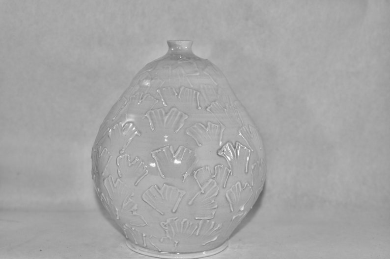 Pear Shaped Porcelain Vase with Slip Trail Gingko Leaves image 4