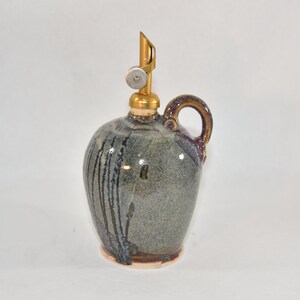 Olive oil cruet. Pouring bottle, ewer, or decanter or dispenser image 3