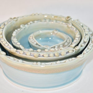 4 Piece Nesting Bowl Set in Sand and Sea Colors image 2