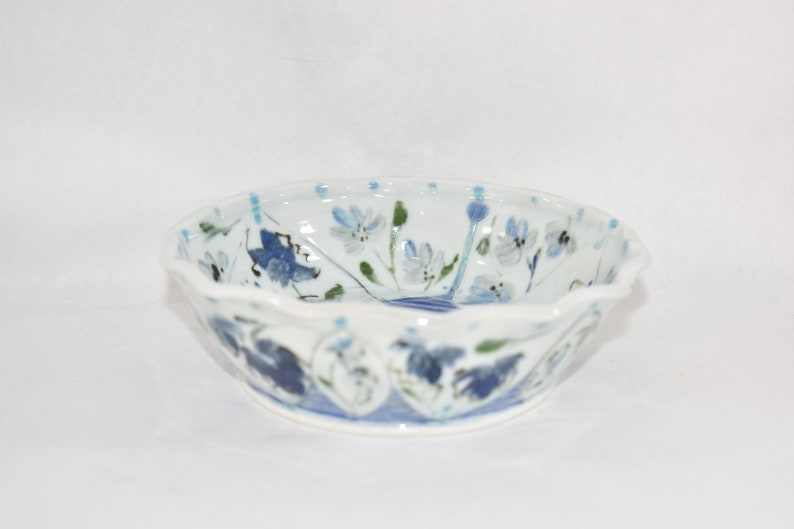 Pottery Pie Pan with Blue Flowers, Quiche Baking Pan, 9th Anniversary Gift Baking Dish image 4