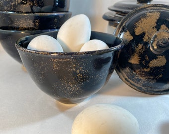 Japanese Bowls; Sparkly Gold and Black Lidded Tea Bowls. Chawan Tea cup with lid and no handles. Salsa Bowl, Mise en place