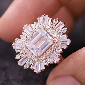 Vintage Emerald Engagement Ring,Art Deco lab Emerald Ring,Unique Rose Gold Ring,Baguette Cut Diamond Halo Ring,Bridal Anniversary Ring