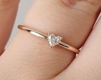 10k/14k/18k Gold Heart Diamond Ring, Solid Gold Diamond Heart Setting Ring, Handmade Heart Diamond Ring for Wife, Best Mother's Day Gift.