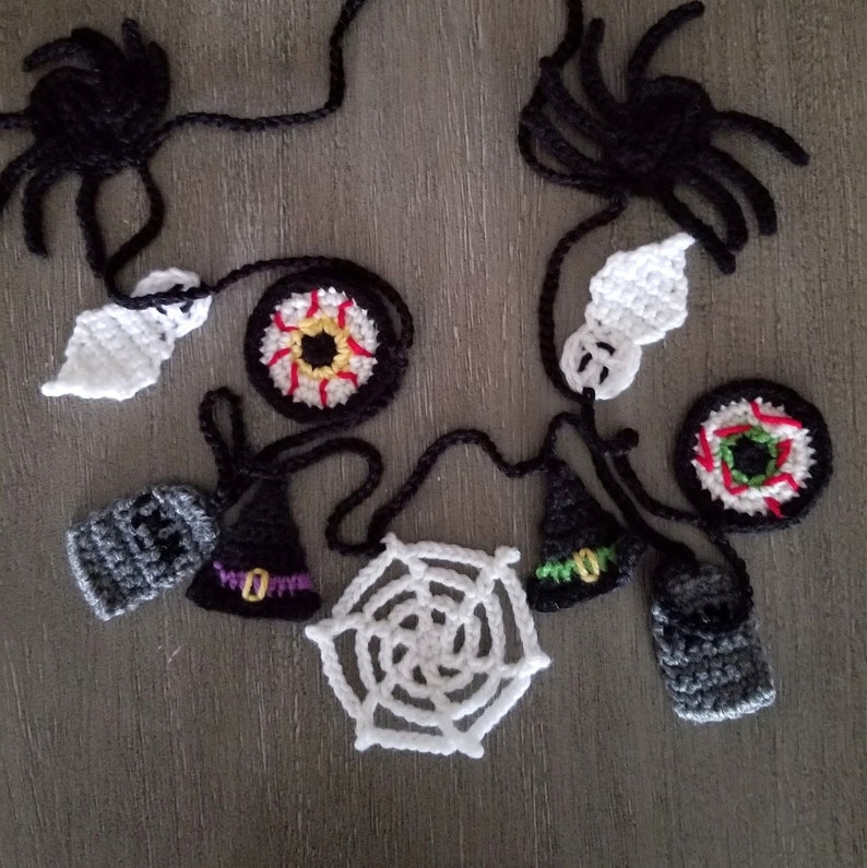 Halloween Garland Crochet Pattern DIY Halloween Decor | Etsy