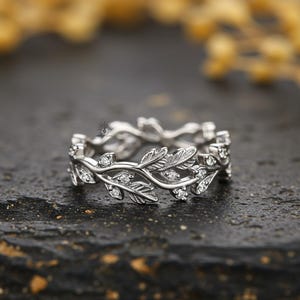 14K Solid Gold Vine Leaf Eternity Ring, Round Cut Moissanite Floral Band, Nature Inspired Wedding Ring, Unique Anniversary Gift Ring for Her