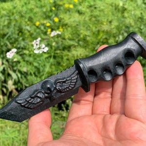 5.7&#39;&#39;+ Natural Obsidian quartz,quartz crystal,hand carved,crystal knife,Dagger,Wings skull specimen,Luxury Decoration Crystal Gifts 1pc