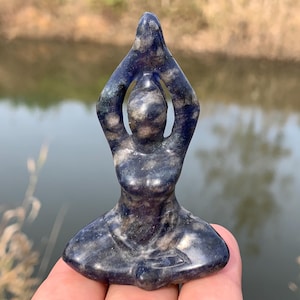 2.8''+ Natural Sodalite quartz,quartz crystal,hand carved,Crystal MODELS,MODELS skull,Home Decoration Crystal Gifts 1PC