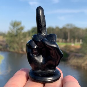 2.8&#39;&#39;+ Natural Obsidian quartz,quartz crystal,hand carved,Crystal Middle finger,Middle finger skull,Home Decoration Crystal Gifts 1pc