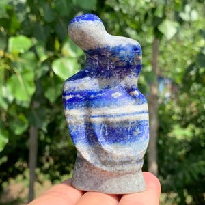 3.5&#39;&#39;+ Natural Lapis lazuli quartz,quartz crystal,hand carved,Crystal Couple,Couple skull,Home Decoration Crystal Gifts 1pc