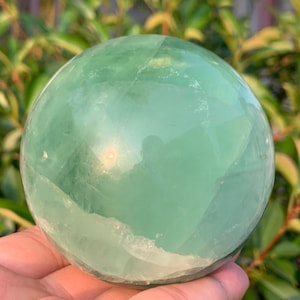 Natürlicher grüner Fluoritquarz, Quarzkristall, Kristallkugel, Kristallkugel, Kristallballgeschenke Zufällig 1Stk