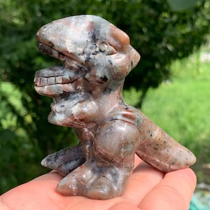 3.1&#39;&#39;+ Natural Yooperlite quartz,quartz crystal,hand carved,Crystal Dinosaur,Dinosaur skull,Home Decoration Crystal Gifts 1pc