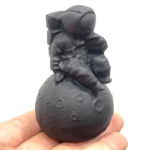 2.9''+ Natural Obsidian quartz,quartz crystal,hand carved,Crystal Astronaut,Astronaut skull,Home Decoration Crystal Gifts 1pc