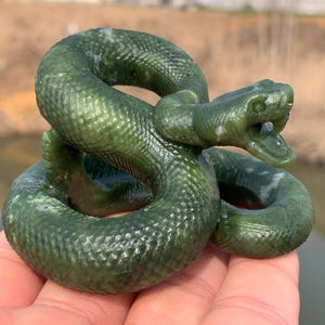 2.8&#39;&#39;+ Natural Green Jade quartz,quartz crystal,hand carved,Crystal Snake,Snake skull,Home Decoration Crystal Gifts 1PC
