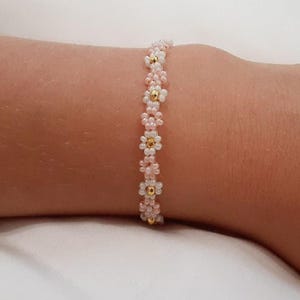 Pink Daisy Chain Bracelet