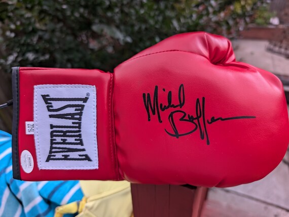 Michael Buffer, Ring Announcer, Signed, Autographed, 8X10 Photo, A COA With The Proof Photo of Michael Signing Will Be Included. Boxing Michael Buffer, Ring Announcer, Signed, Autographed, 8X10 Photo, A COA With The Proof Photo of Michael Signing Will Be Included. Boxing