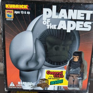 Medicom Kubrick Planeta małp Generał Urko z więziennym powozem Figurka akcji W oryginalnym pudełku Nigdy nie otwierana