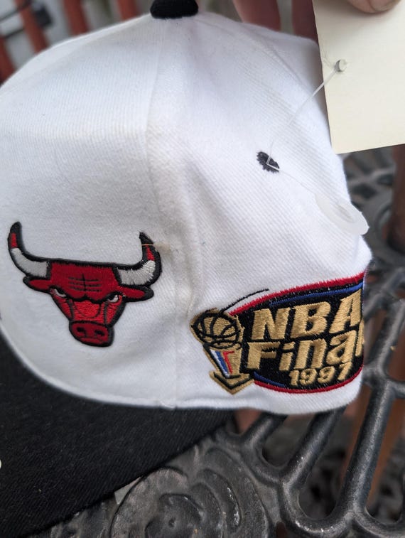 ヴィンテージ 1997 NBA ファイナル チャンピオン シカゴ ブルズ