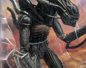 XENOMORPH WARRIOR FIGURINE ALIENS RESURRECTION ALIENS SERIES 14 NECA 20