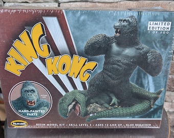 Polar Lights King Kong 1:72 scale Resin figure Model Kit Limited edition only 500 made in original box never opened.Rare !