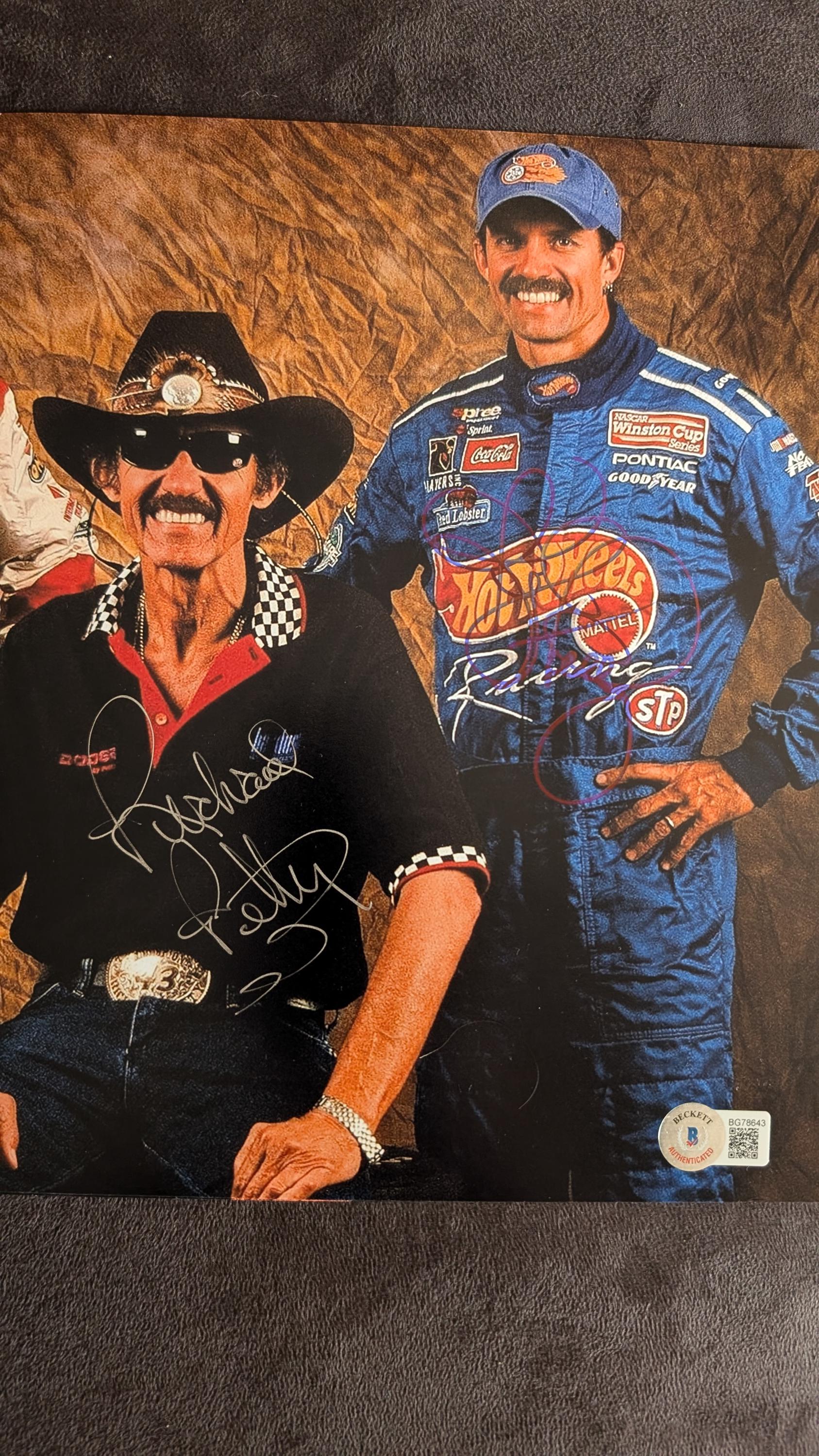 Autographed Richard Petty & Kyle Petty NASCAR Legend 8x10 Inch  display picture 1