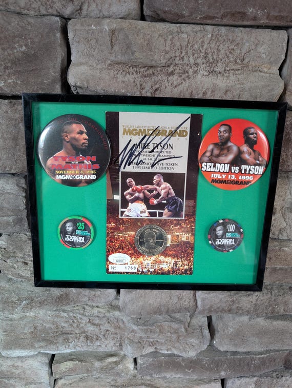 マイク・タイソン サイン入り写真 8x10インチ