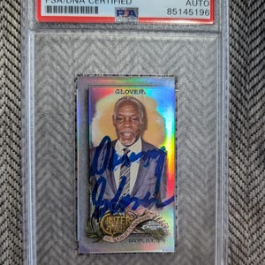 Handsignierte Danny Glover Lethal Waffe Topps Allen & Ginter The World's Champs Chrom Mini Karte PSA / DNA authentifiziert und geschlitzt