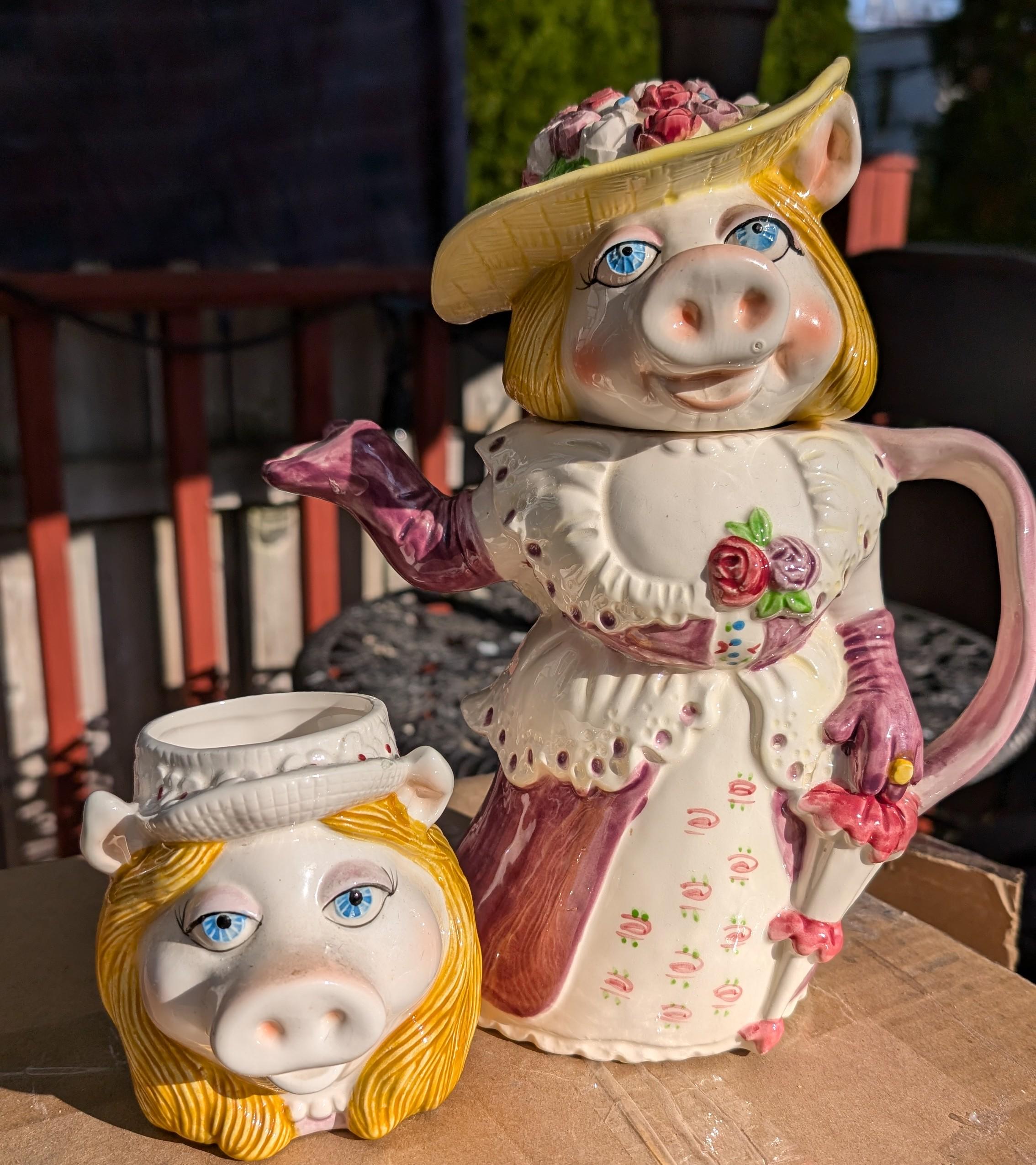 Vintage Sigma Miss Piggy Hand Painted Made in Japan Ceramic Teapot