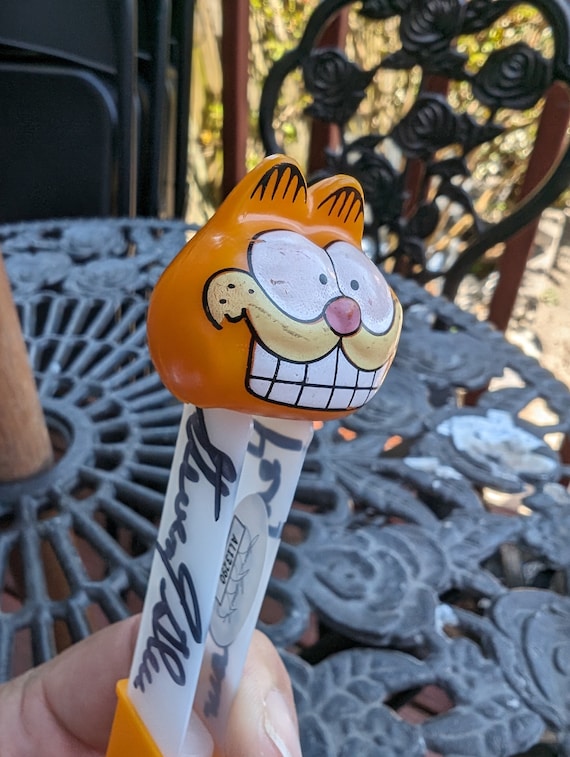 Autographed Steve Glew the Pez Outlaw Garfield Pez Dispenser From