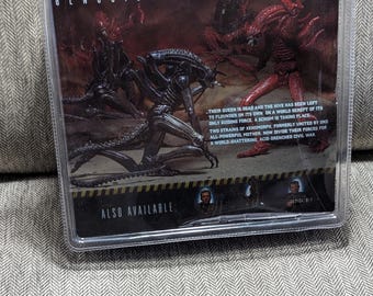 NECA Aliens Genocide Red and Black Xenomorph Warrior 7 