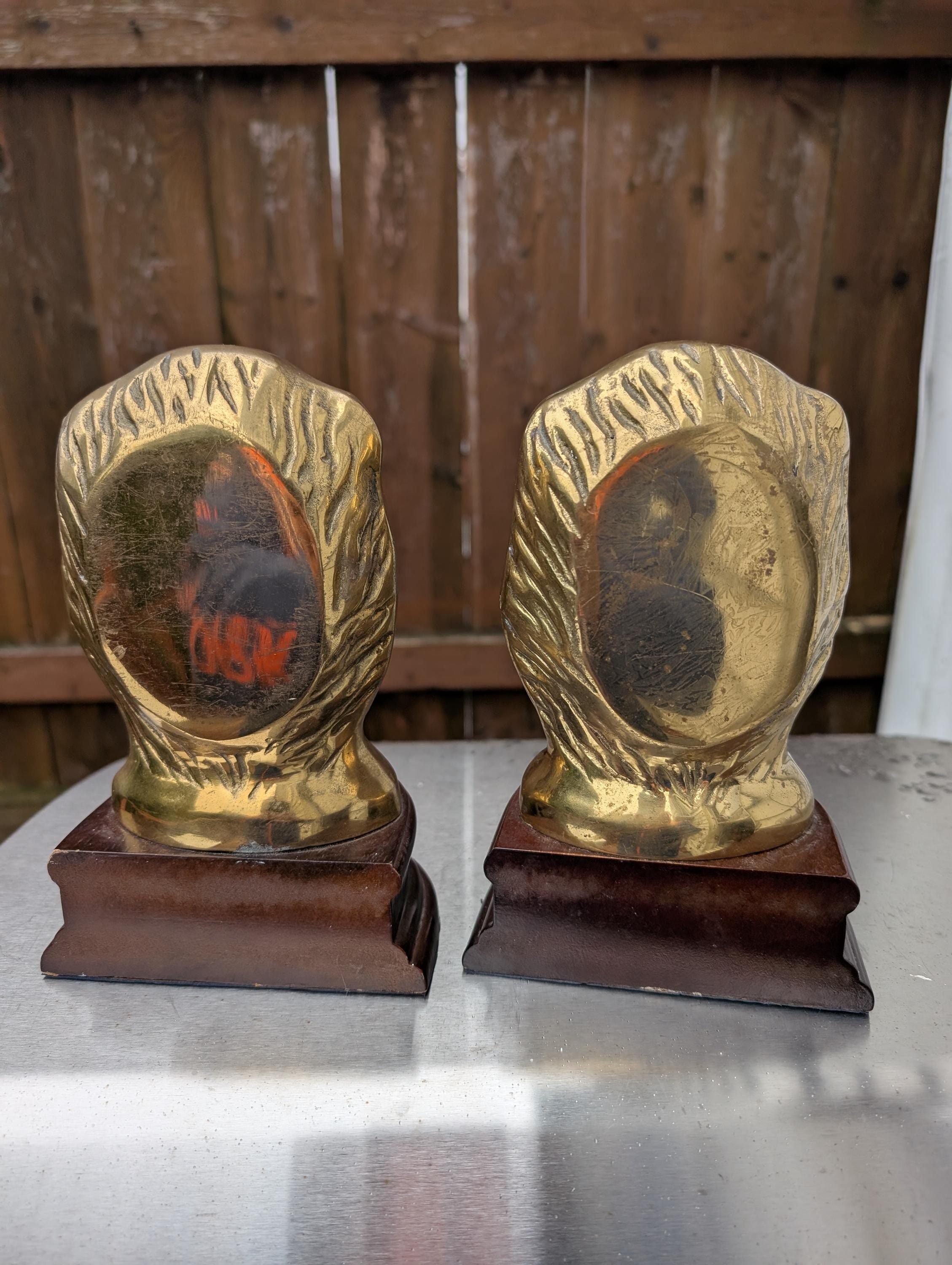 ビンテージの咆哮するライオンのブックエンド。 - Etsy 日本