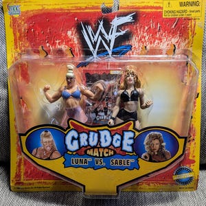 Vintage Jakks Pacific WWF WWE LJN Grudge Match Luna Vachon Vs Sable wrestling figure ln original box never opened.