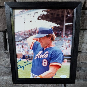 Podpisany przez Gary'ego Cartera, mistrza N.Y. Mets z 1986 roku, mistrza World Series, zdjęcie w ramie o wymiarach 8 x 10 cali z certyfikatem autentyczności od JSA