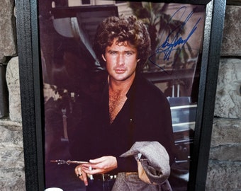 Signerat David Hasselhof Michael Knight Knight Rider 20 x 25 cm inramat foto med äkthetsintyg från JSA