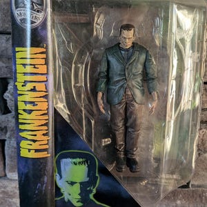 Vintage Universal Studios Monsters Boris Karloff Frankenstein Actionfigur mit Ständer in Original Box