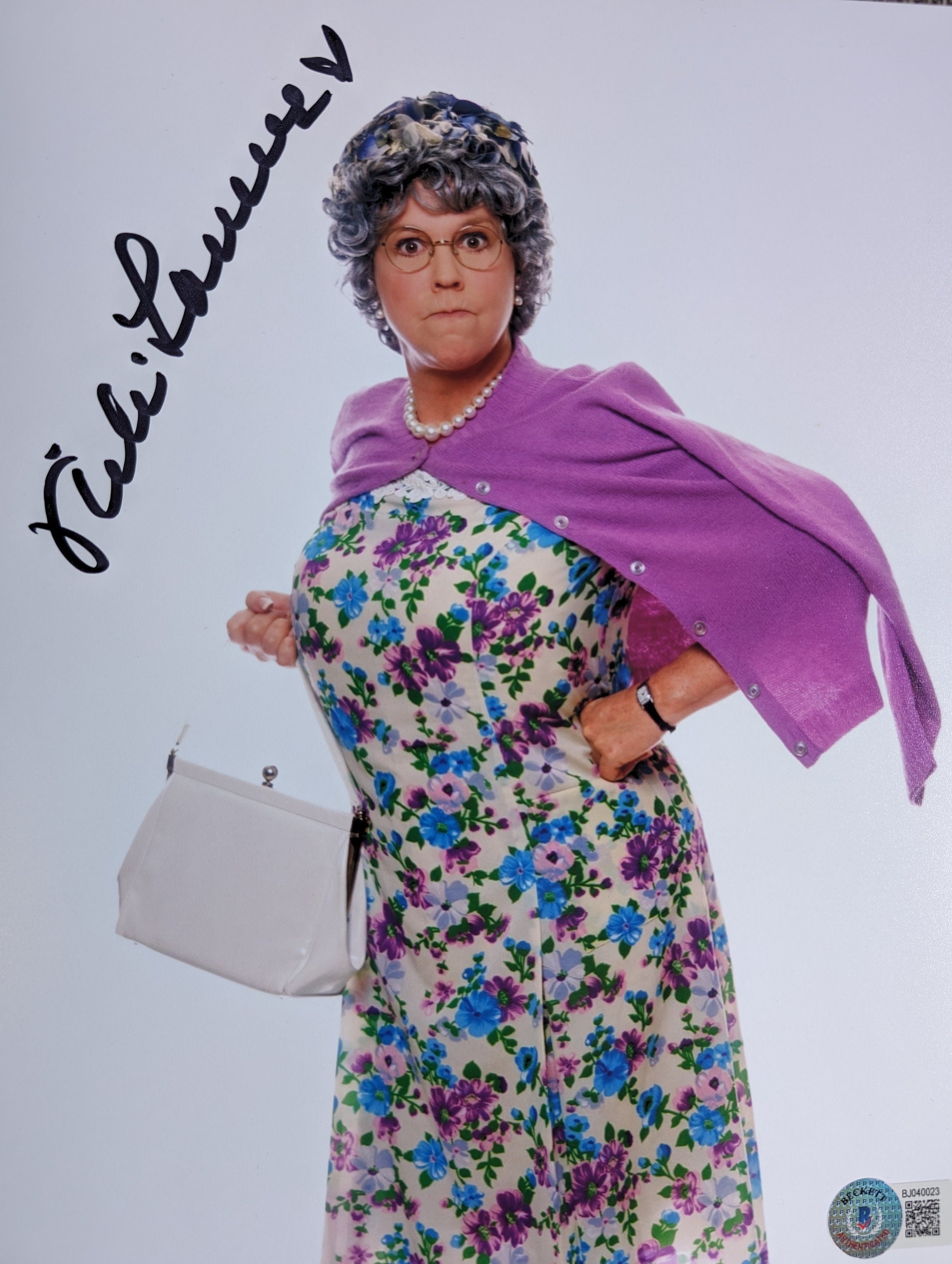 Autographed Vicki Lawrence Thelma Harper Mamas Family. 8x10 Inch