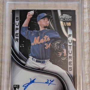 Tarjeta de novato de las Future Stars de Topps Chrome Black, autografiada por Kodai Senga, NY Mets, edición limitada. ¡Solo 99 unidades! Calificación 9, Mint, PSA.